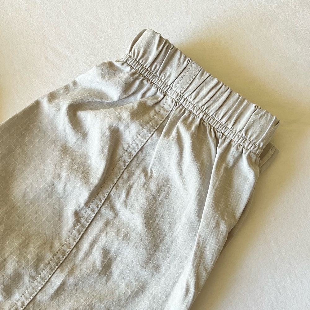 Fabletics Lightweight Ripstop Cargo Joggers in Luna Grey - Picture 7 of 13